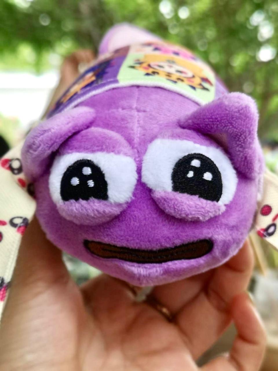 Moyaki plush in the wild